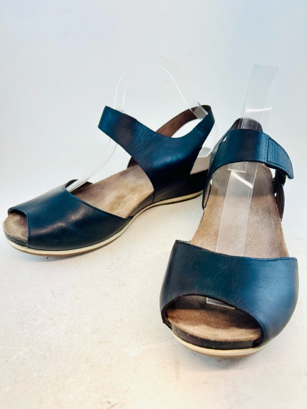 Dansko Black Leather Vera Peep Toe Low Wedge Sandals size 39 8.5 9